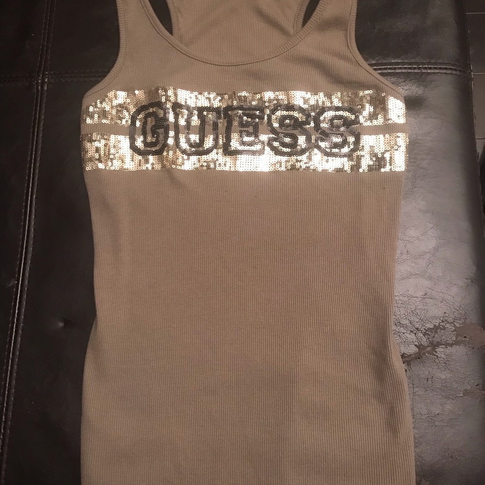 Guess t-shirt size m women never worn